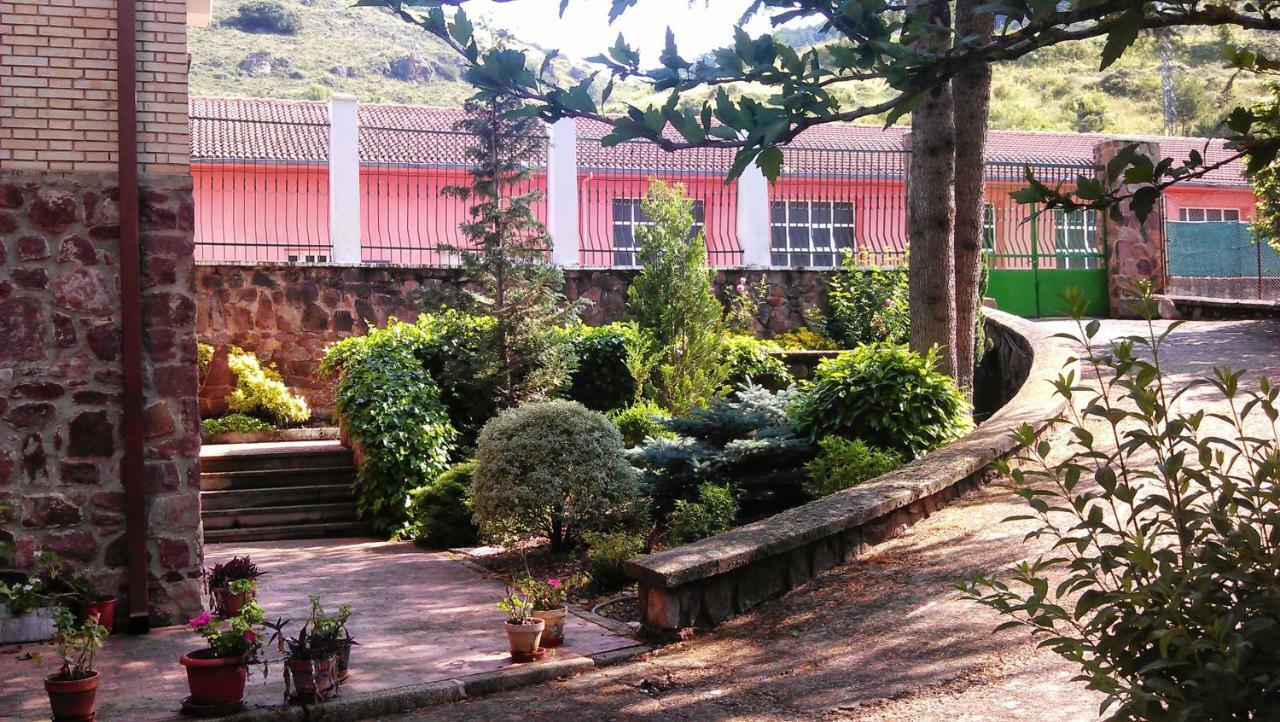 Casa De Julio Marroquin Villa Pradoluengo Dış mekan fotoğraf